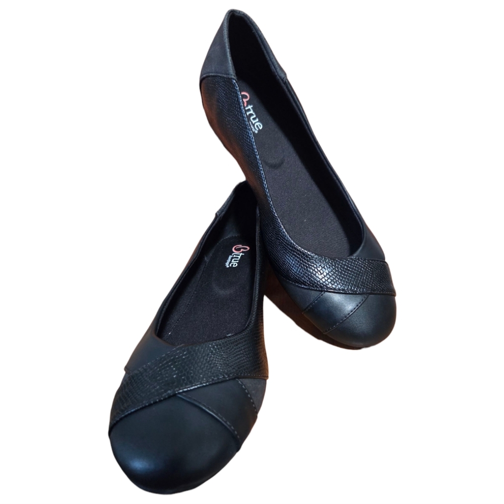 Btrue By Baretraps Womens Kaylee Round Closed Toe Slip-On Shoe Womens Size 9M